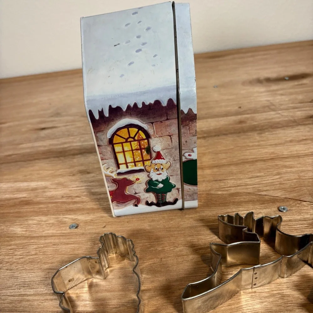 Williams Sonoma Christmas Cookie Cutter Set 12 Piece Santa Workshop Tin 4777405